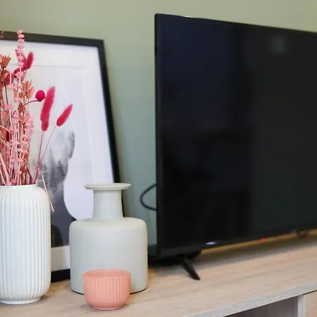 Loios And מלון דירות 4*