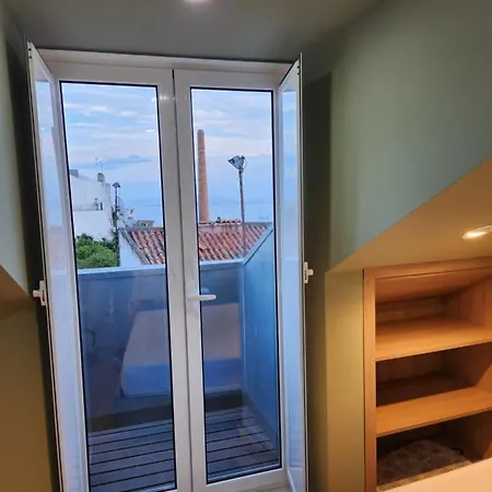 מלון דירות Loios And