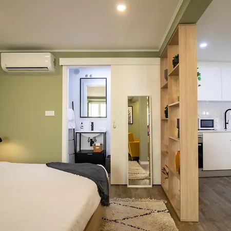 Aparthotel Loios And