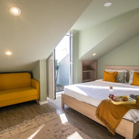 Loios And Aparthotel